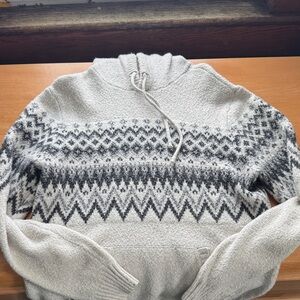 Men’s old navy printed sweater hoodie
